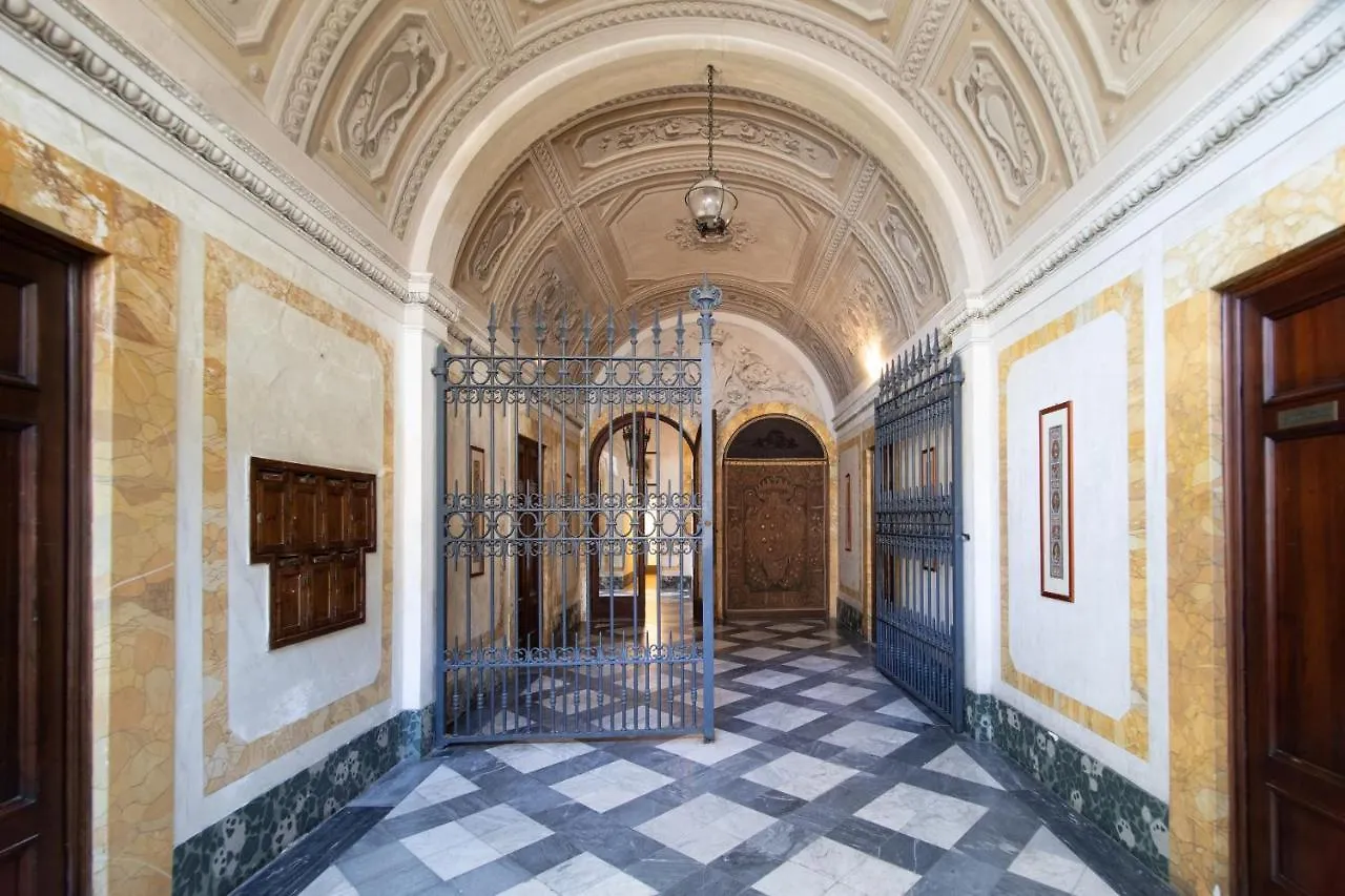 Venus Luxury Apartment In Center Town Lucca