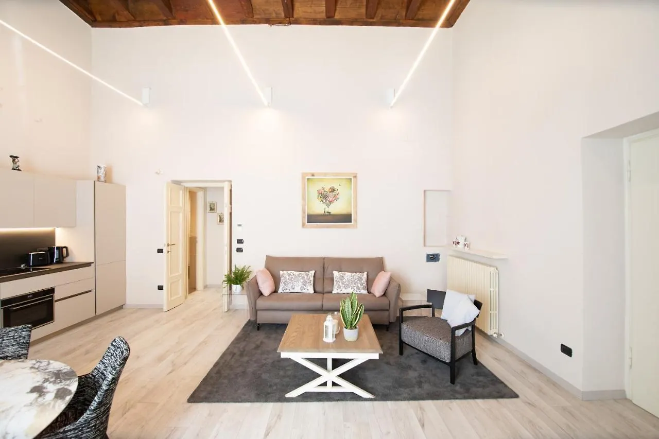 Venus Luxury Apartment In Center Town Lucca