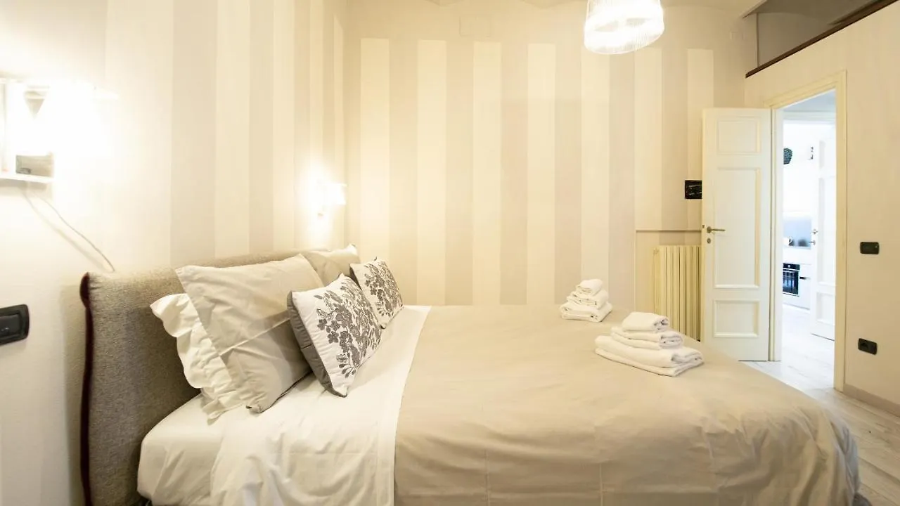 Venus Luxury Apartment In Center Town Lucca