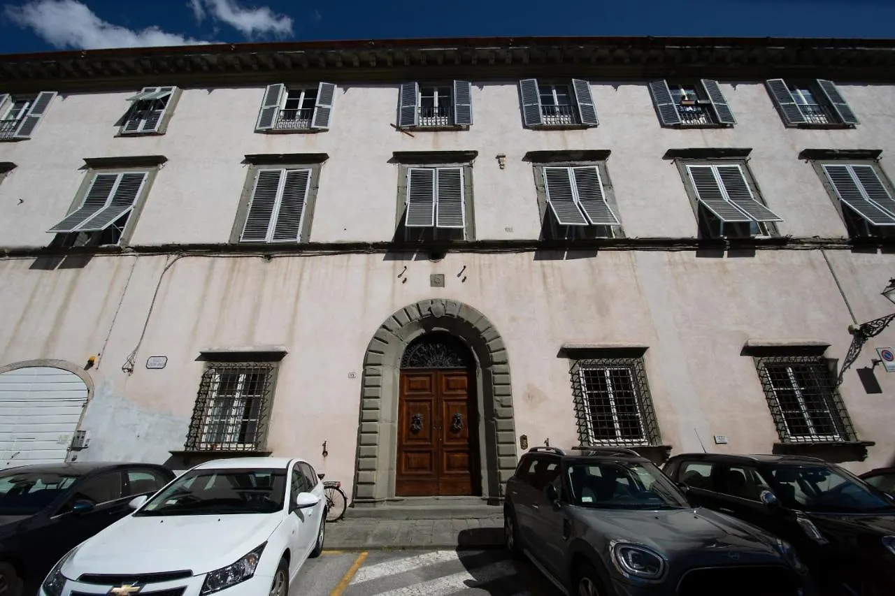 Venus Luxury Apartment In Center Town Lucca