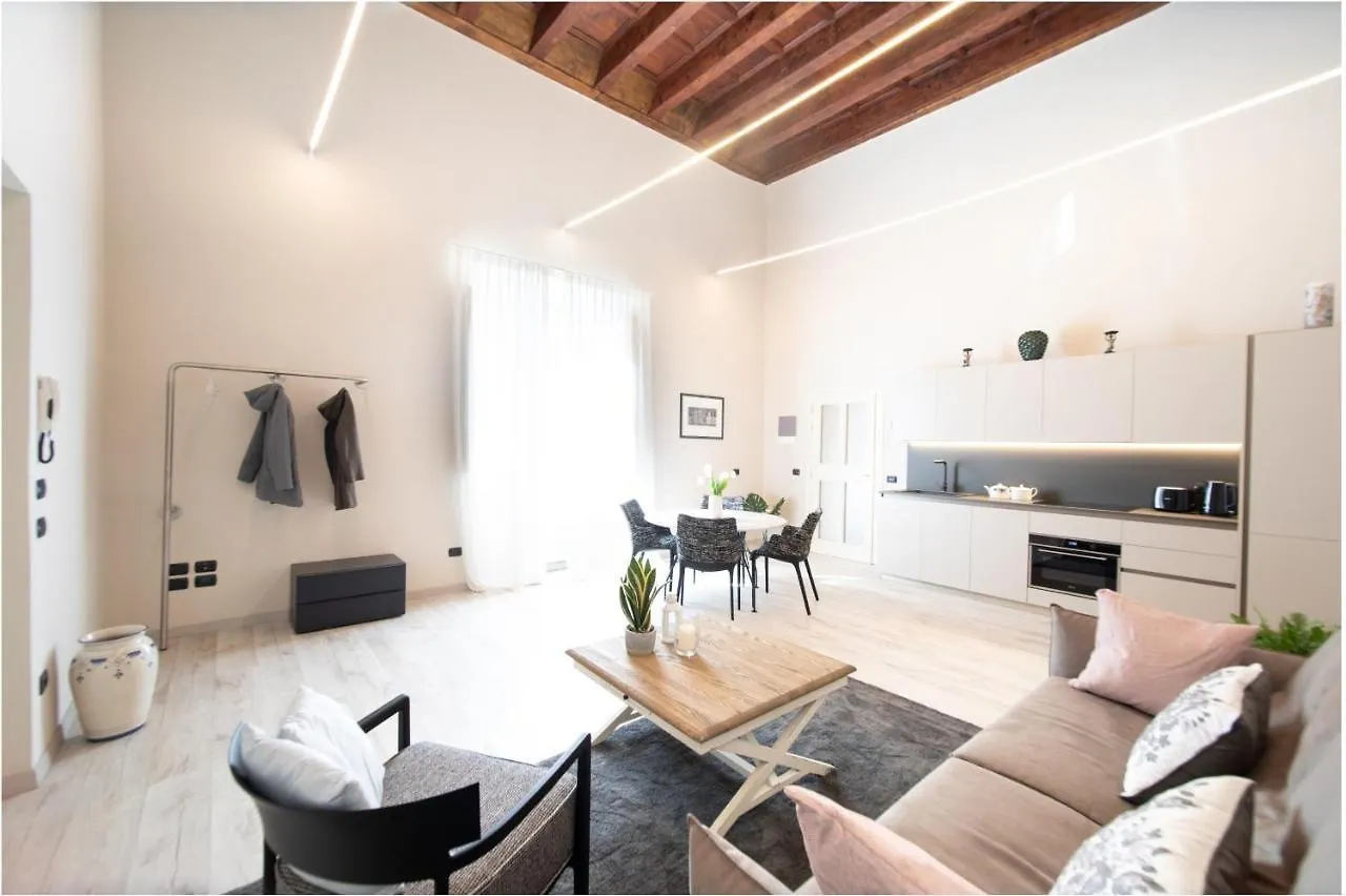 Venus Luxury Apartment In Center Town Lucca